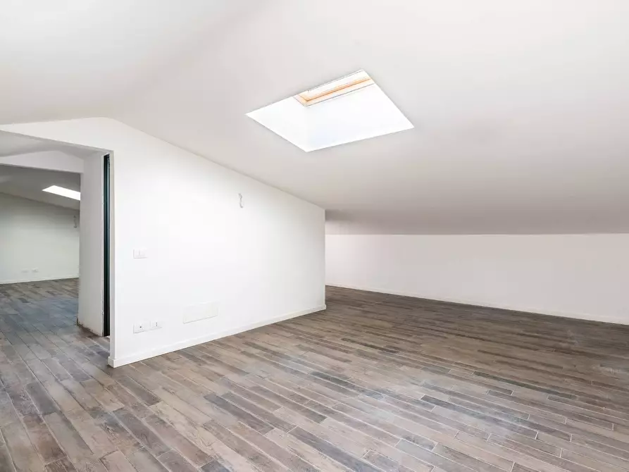 Immagine 21 di Appartamento in vendita  in Via Palaverta 69 a Marino