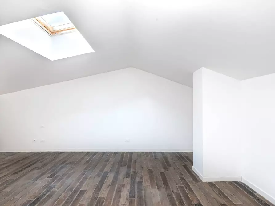 Immagine 22 di Appartamento in vendita  in Via Palaverta 69 a Marino