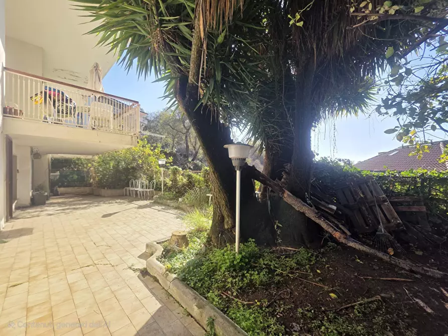 Immagine 22 di Appartamento in vendita  in Viale delle Tamerici B2/2 a Salerno