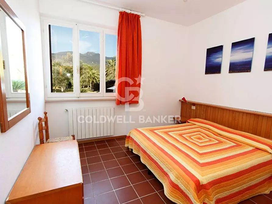 Immagine 1 di Residence in vendita  in Via per Portoferraio a Campo Nell'elba