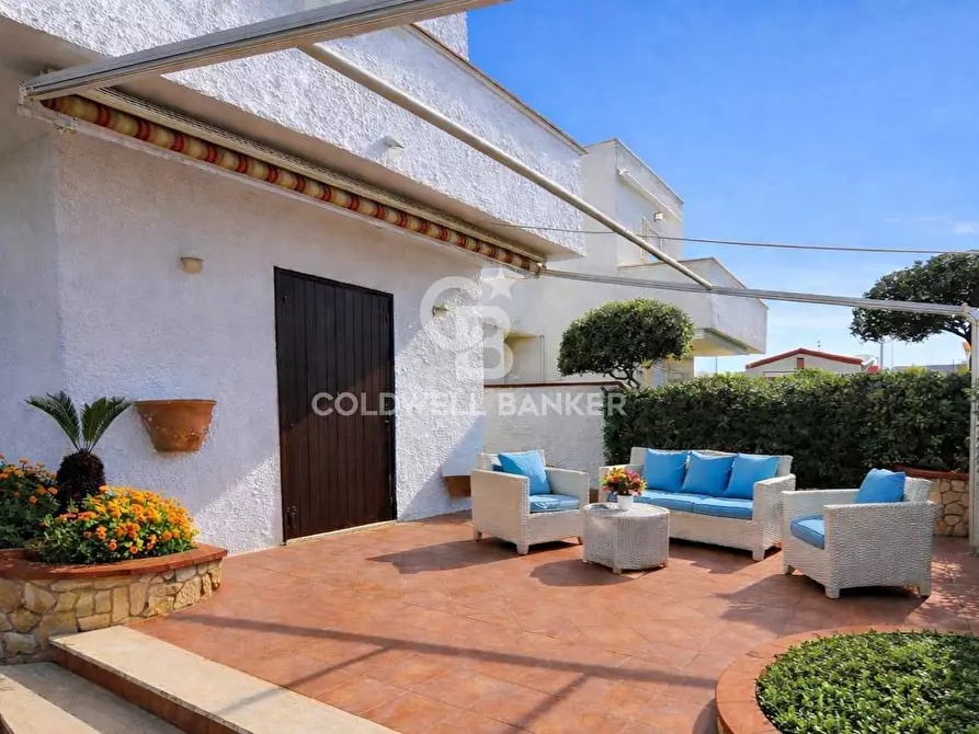 Immagine 1 di Casa semindipendente in vendita  in Lungomare delle Nereidi a Tarquinia