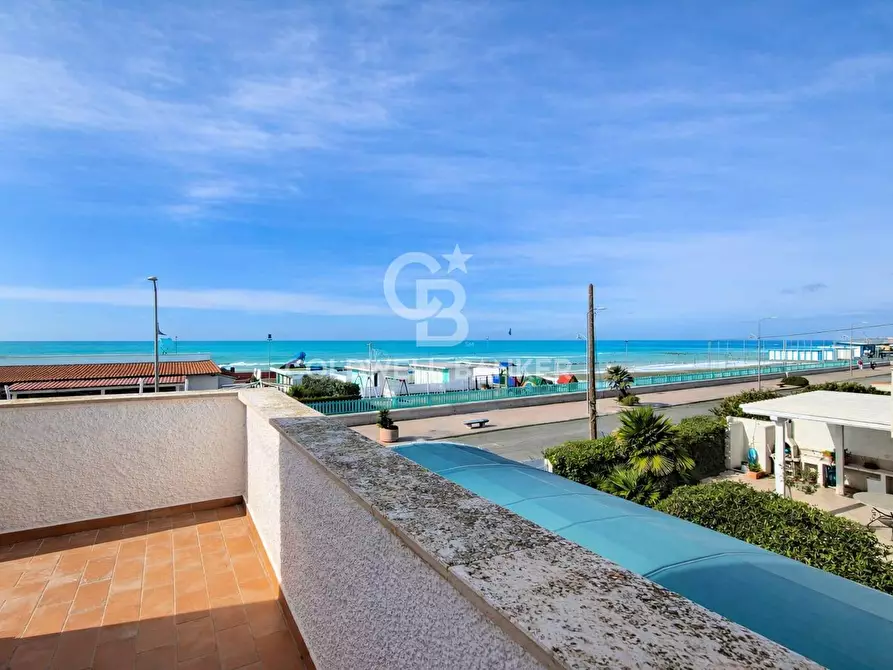 Immagine 18 di Casa semindipendente in vendita  in Lungomare delle Nereidi a Tarquinia