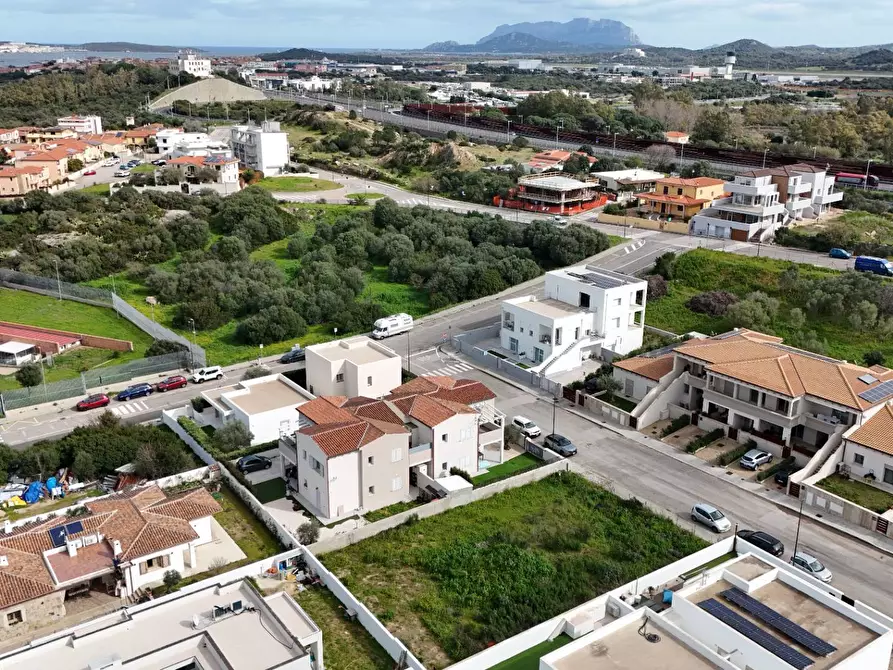 Immagine 4 di Terreno residenziale in vendita  in Via Fogazzaro snc a Olbia