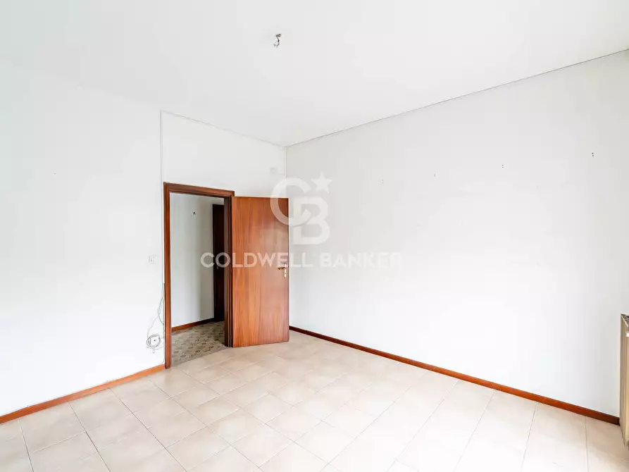 Immagine 8 di Appartamento in vendita  in Via Eugenio Montale 25 a Acireale