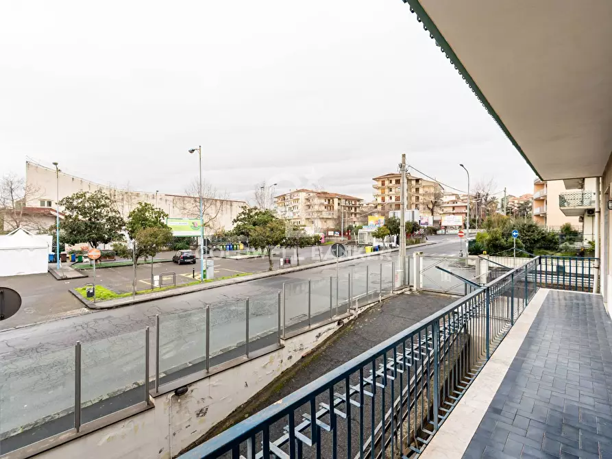 Immagine 19 di Appartamento in vendita  in Via Eugenio Montale 25 a Acireale