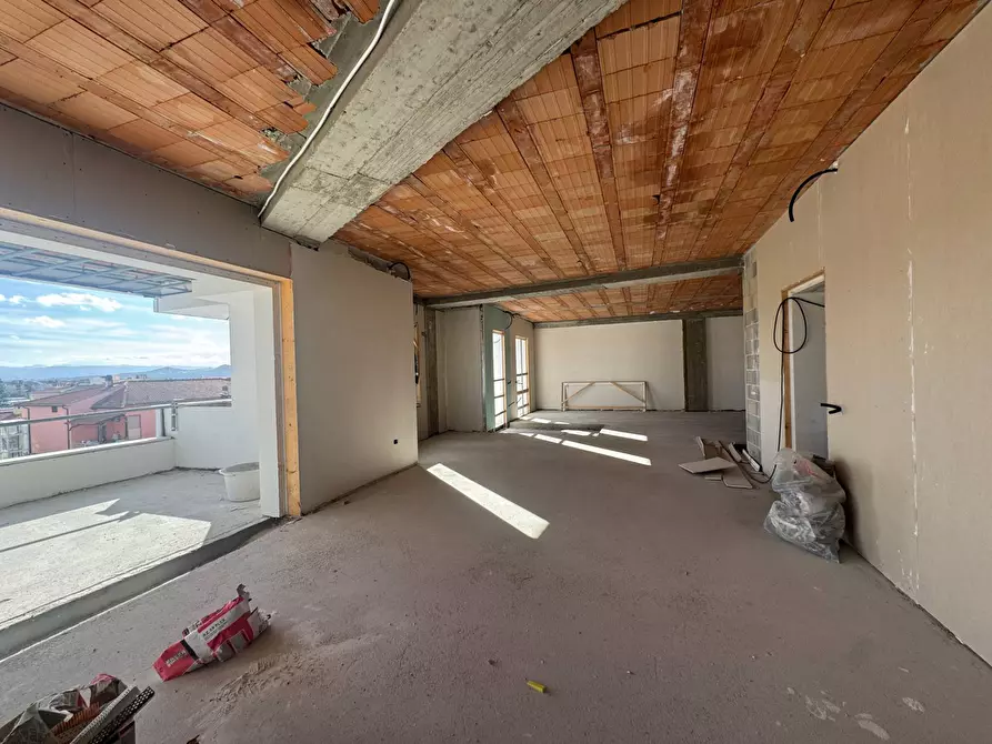 Immagine 26 di Appartamento in vendita  in Via Vela a Olbia