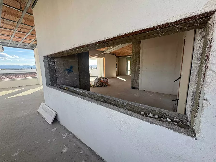 Immagine 29 di Appartamento in vendita  in Via Vela a Olbia