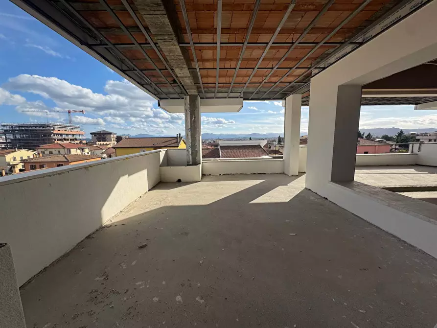 Immagine 30 di Appartamento in vendita  in Via Vela a Olbia