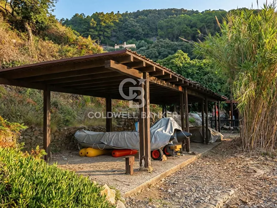 Immagine 41 di Villa in vendita  in Loc. La Cala a Marciana Marina