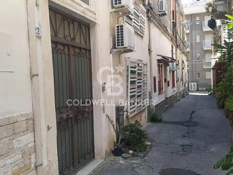 Immagine 4 di Appartamento in vendita  in cortile del granato 22 a Gravina Di Catania