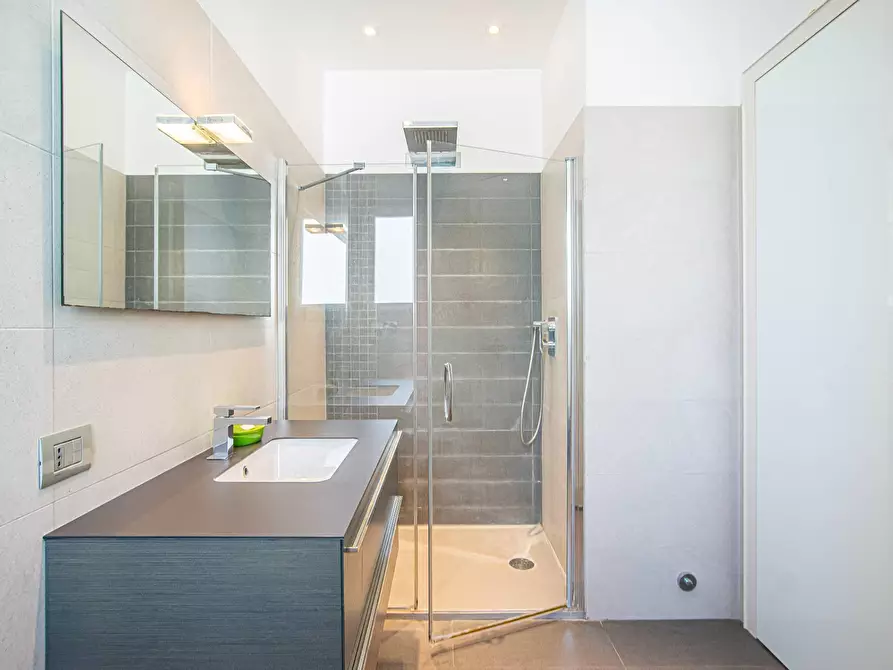 Immagine 22 di Appartamento in vendita  in Viale di Villa massimo 37 a Roma