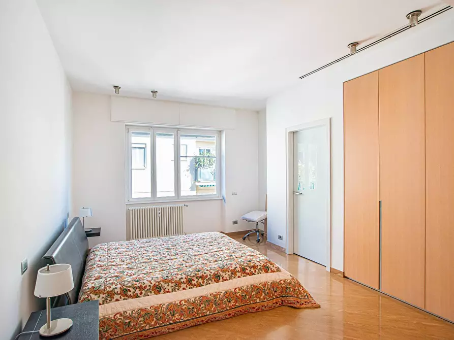 Immagine 23 di Appartamento in vendita  in Viale di Villa massimo 37 a Roma