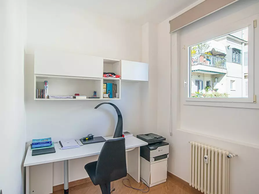 Immagine 27 di Appartamento in vendita  in Viale di Villa massimo 37 a Roma