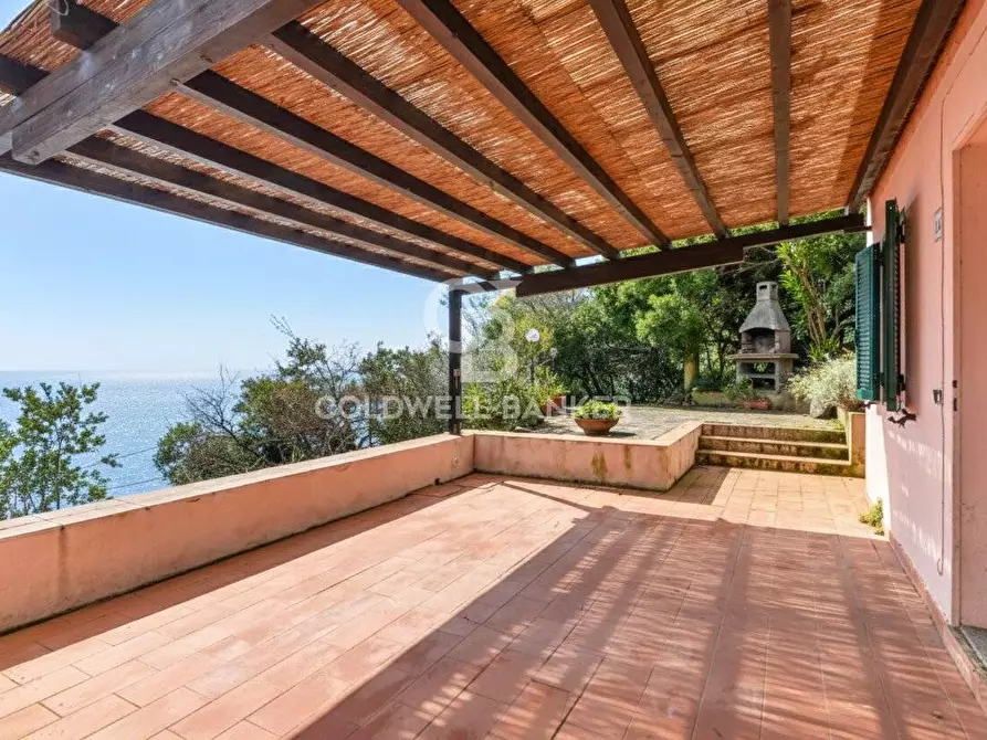 Immagine 9 di Villa in vendita  in Loc. La Cala a Marciana Marina