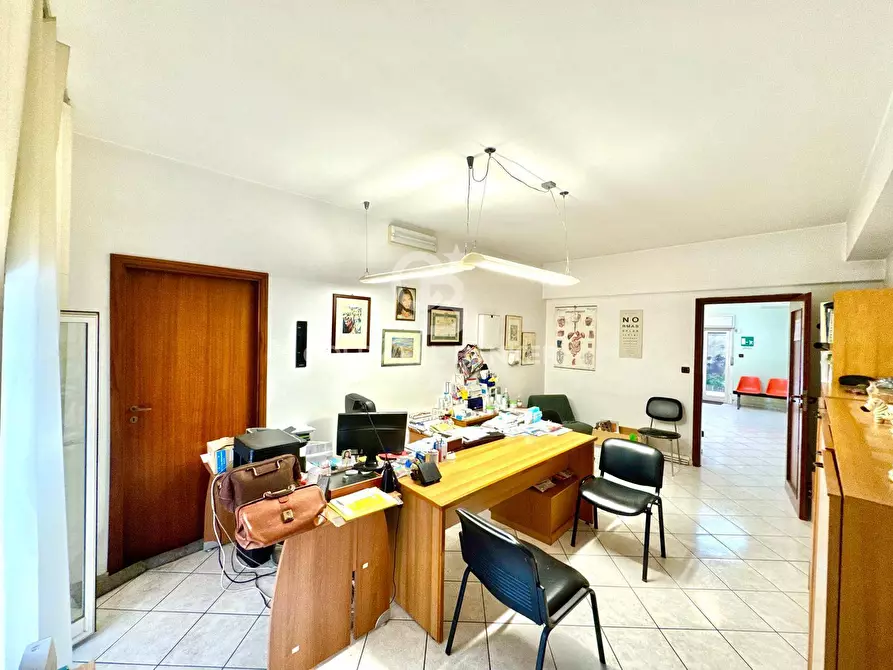 Immagine 3 di Ufficio in vendita  in Via Giovanni Pascoli 1 a Sant'agata Li Battiati