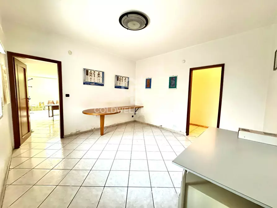 Immagine 6 di Ufficio in vendita  in Via Giovanni Pascoli 1 a Sant'agata Li Battiati