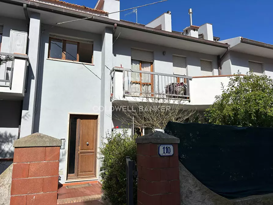 Immagine 7 di Appartamento in vendita  in Via del Vapelo a Campo Nell'elba