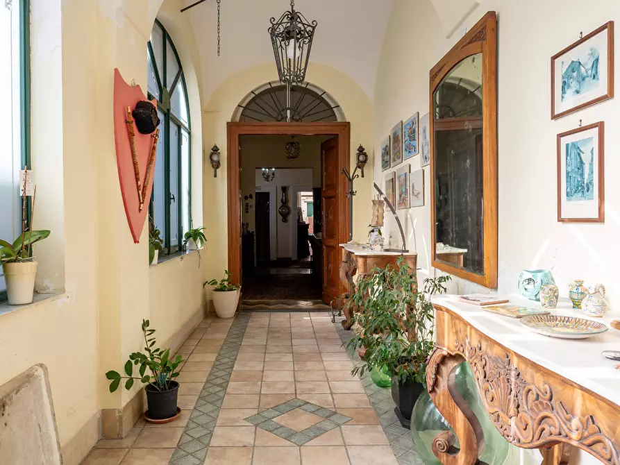 Immagine 1 di Appartamento in vendita  in Corso Umberto I 56 a Cava De' Tirreni