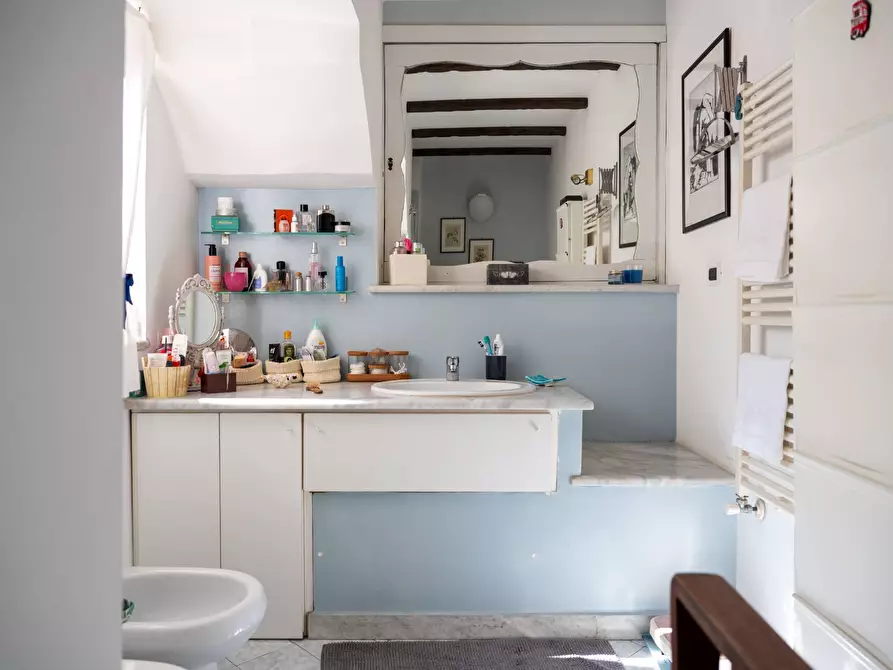 Immagine 20 di Appartamento in vendita  in Corso Umberto I 56 a Cava De' Tirreni