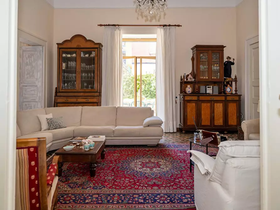 Immagine 5 di Appartamento in vendita  in Corso Umberto I 56 a Cava De' Tirreni