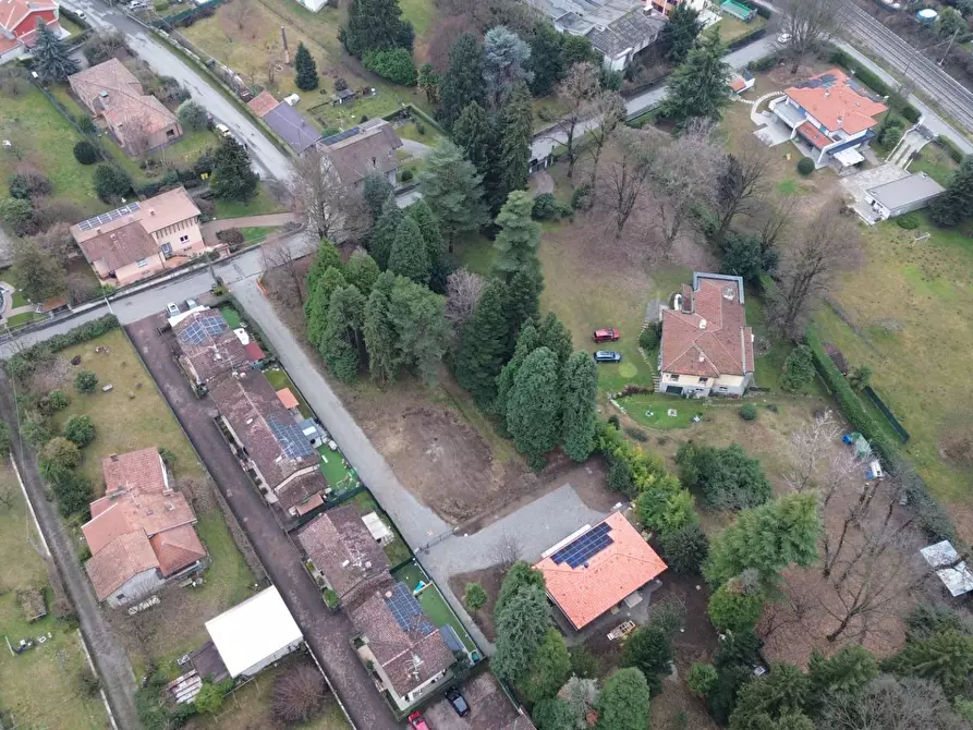 Immagine 3 di Terreno residenziale in vendita  in Via Monte Ameno 17 a Somma Lombardo
