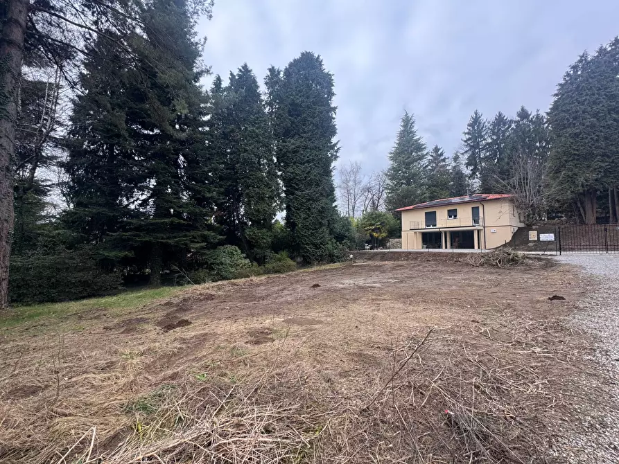 Immagine 20 di Terreno residenziale in vendita  in Via Monte Ameno 17 a Somma Lombardo