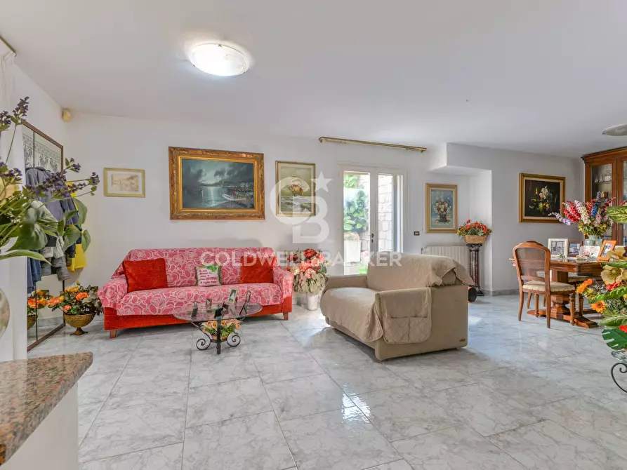 Immagine 10 di Appartamento in vendita  in Via della Costa a Campo Nell'elba