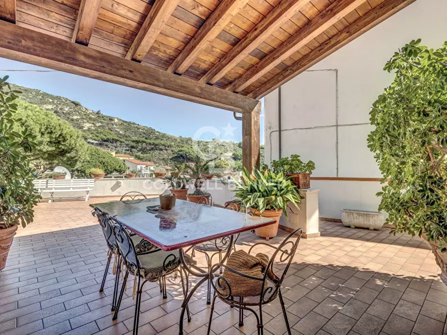 Immagine 13 di Appartamento in vendita  in Via della Costa a Campo Nell'elba