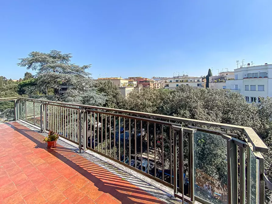Immagine 49 di Appartamento in vendita  in Viale di Villa massimo 37 a Roma
