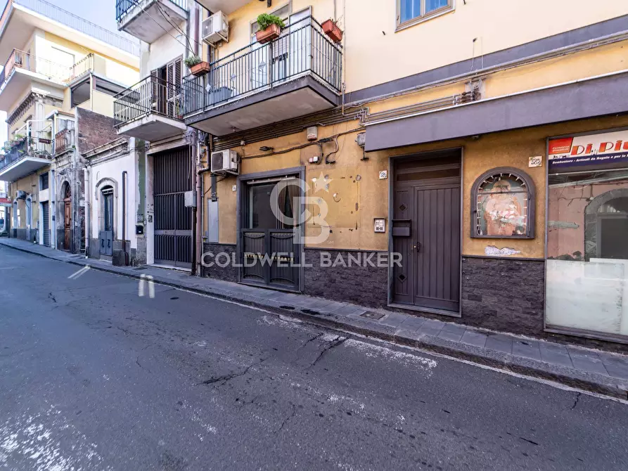 Immagine 1 di Appartamento in affitto  in via etnea 244 a Gravina Di Catania