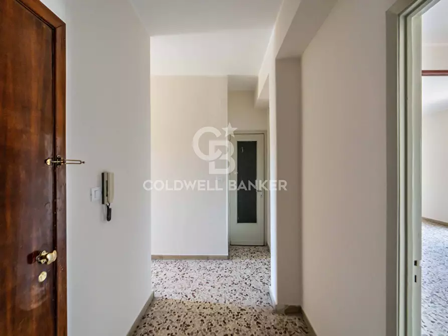 Immagine 4 di Appartamento in affitto  in via etnea 244 a Gravina Di Catania