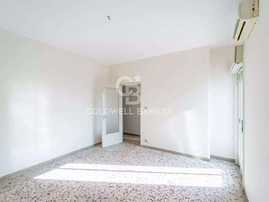 Immagine 15 di Appartamento in affitto  in via etnea 244 a Gravina Di Catania