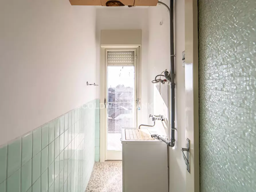 Immagine 20 di Appartamento in affitto  in via etnea 244 a Gravina Di Catania