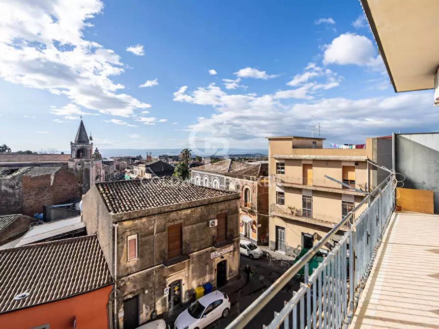 Immagine 26 di Appartamento in affitto  in via etnea 244 a Gravina Di Catania