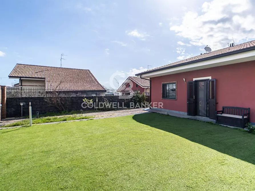 Immagine 7 di Villa in vendita  in Via Madonna di Loreto 13 a Trecastagni