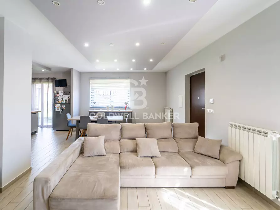 Immagine 15 di Villa in vendita  in Via Madonna di Loreto 13 a Trecastagni