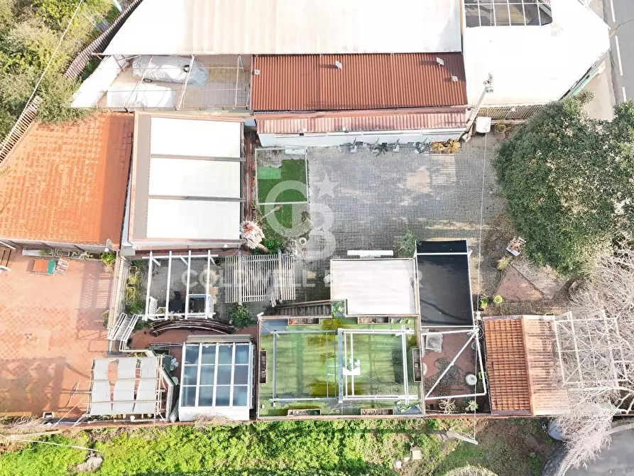 Immagine 4 di Locale commerciale in vendita  in Via XXI Aprile 23 a Aci Castello