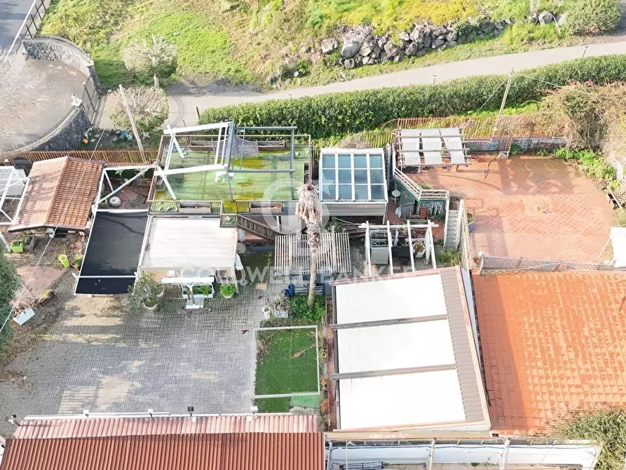 Immagine 6 di Locale commerciale in vendita  in Via XXI Aprile 23 a Aci Castello