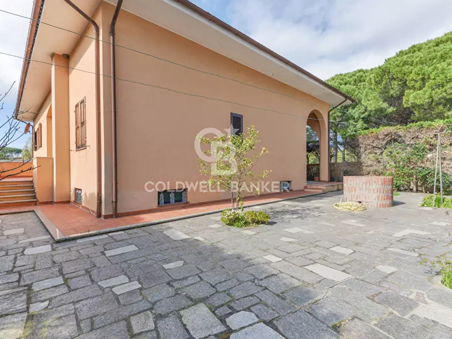 Immagine 59 di Villa in vendita  in Via Giacomo Puccini a Campo Nell'elba