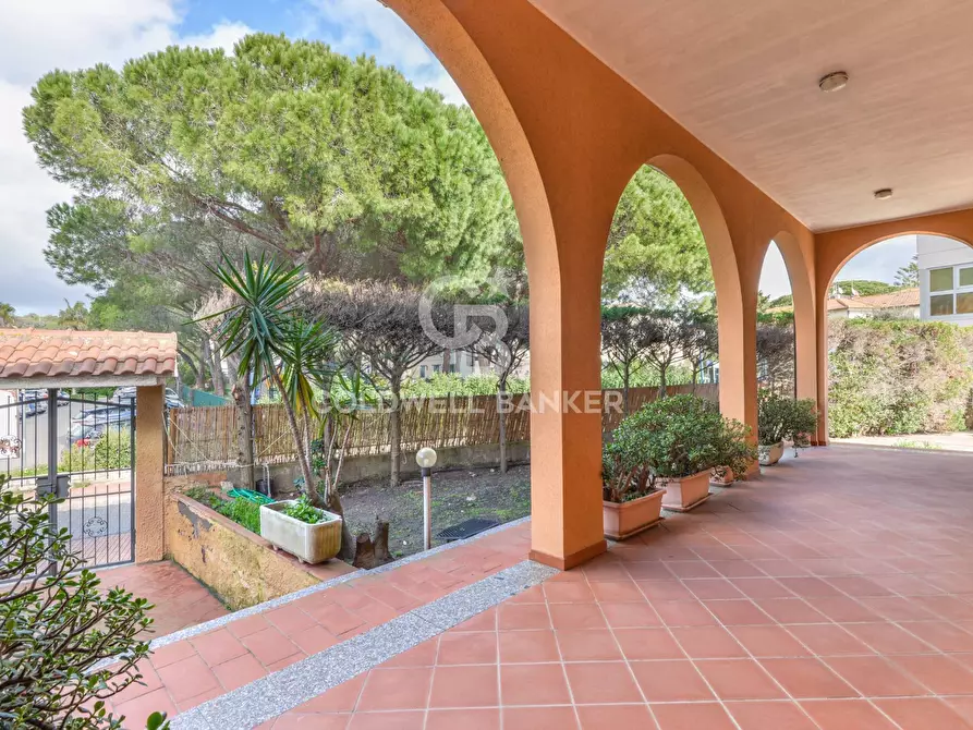 Immagine 1 di Villa in vendita  in Via Giacomo Puccini a Campo Nell'elba