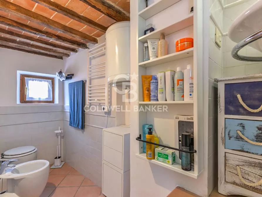 Immagine 17 di Appartamento in vendita  in Salita del Salandro a Campo Nell'elba