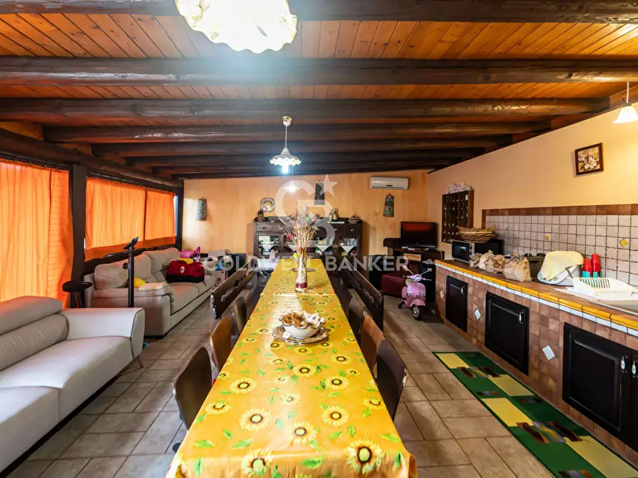 Immagine 16 di Villa in vendita  in Via Perugia 33 a Mascalucia