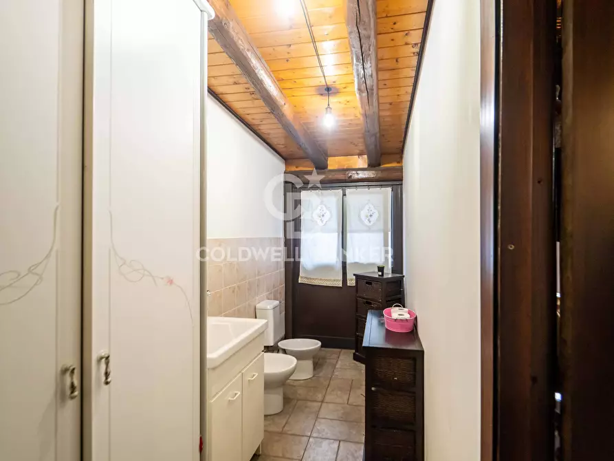 Immagine 17 di Villa in vendita  in Via Perugia 33 a Mascalucia