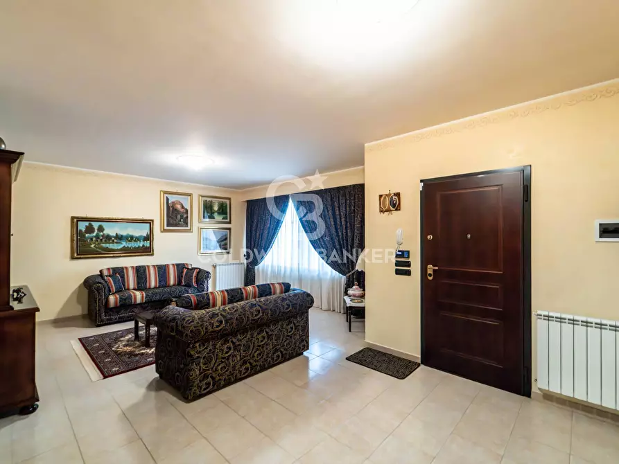 Immagine 32 di Villa in vendita  in Via Perugia 33 a Mascalucia