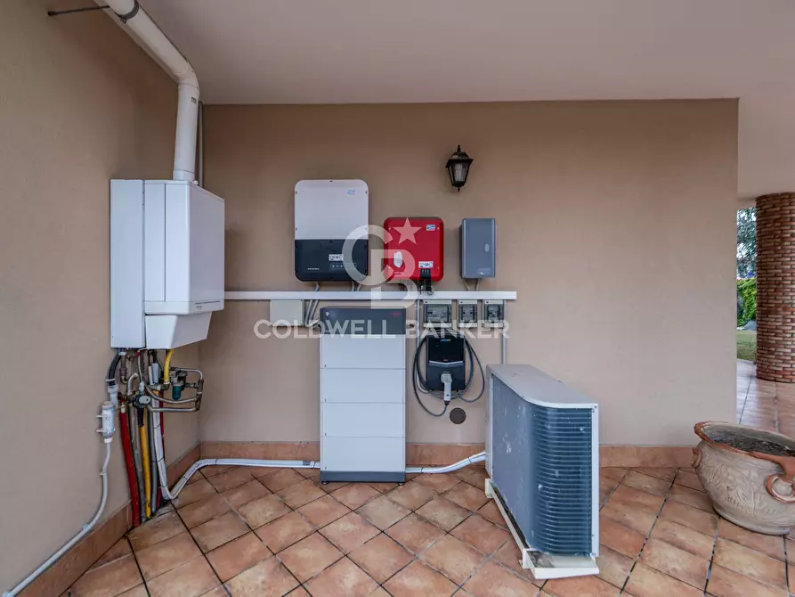Immagine 38 di Villa in vendita  in Via Perugia 33 a Mascalucia