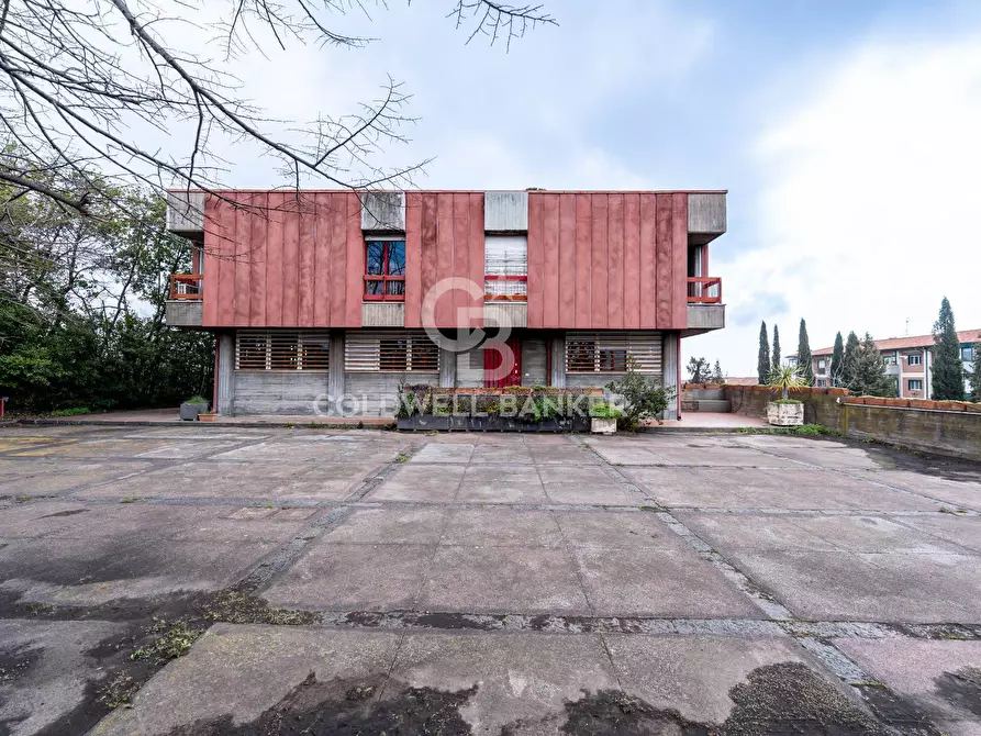 Immagine 9 di Ufficio in vendita  a San Giovanni La Punta