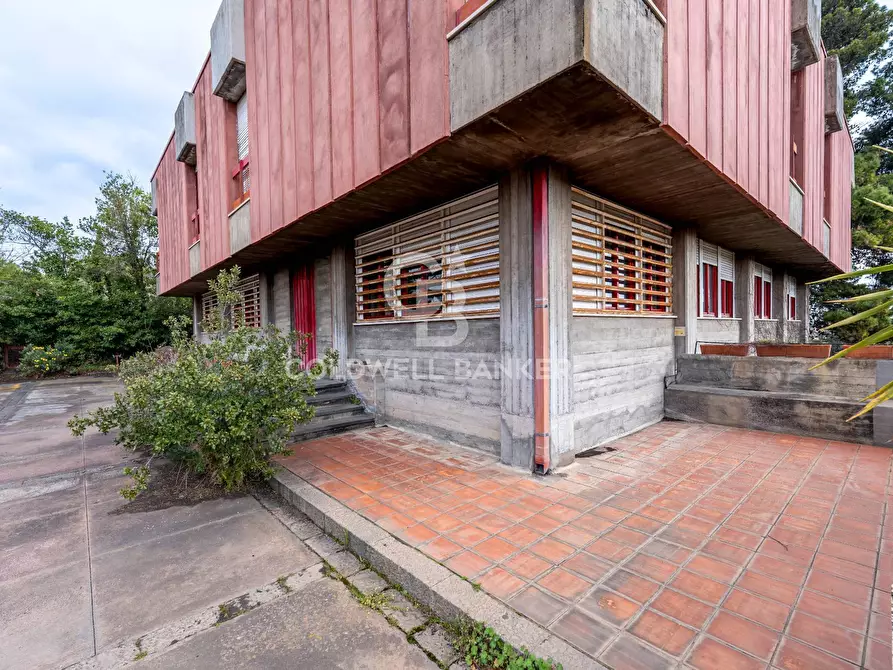 Immagine 19 di Ufficio in vendita  a San Giovanni La Punta