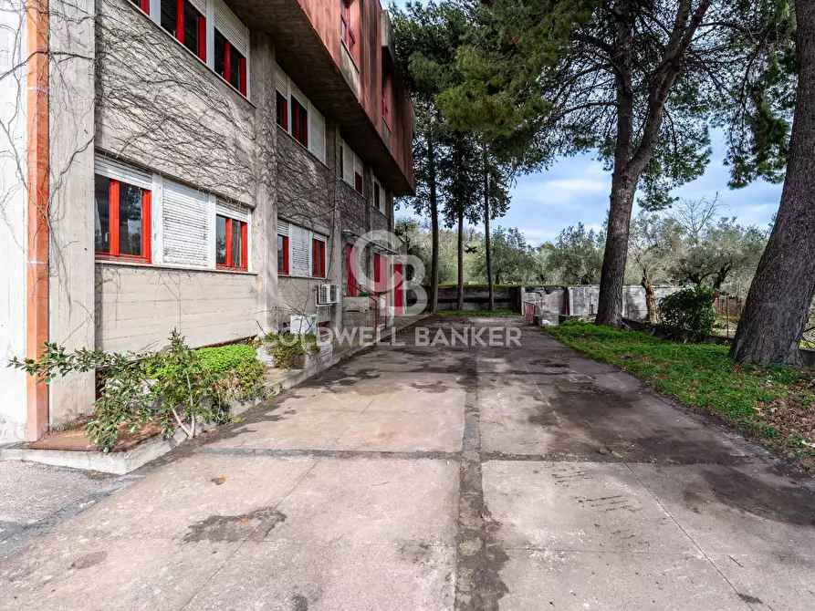 Immagine 22 di Ufficio in vendita  a San Giovanni La Punta