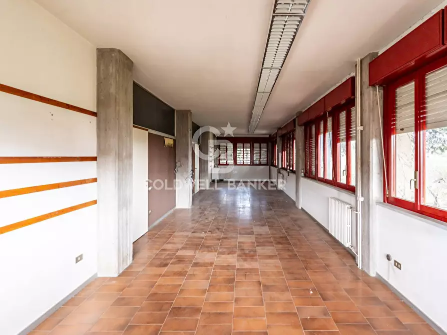 Immagine 50 di Ufficio in vendita  a San Giovanni La Punta