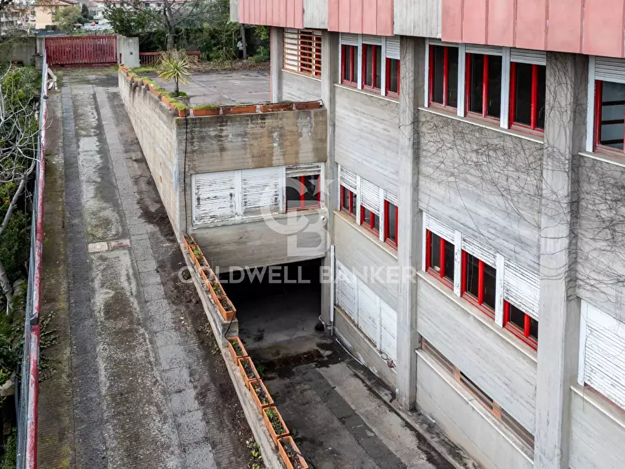 Immagine 99 di Ufficio in vendita  a San Giovanni La Punta